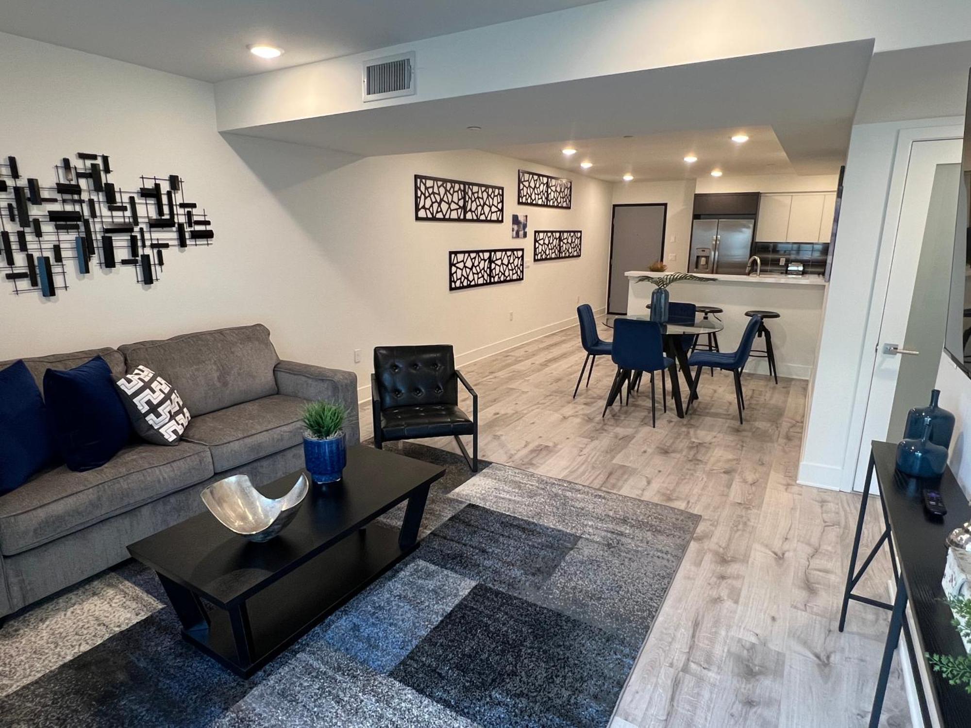 Century Cozy 2 Bedroom 4 Sleeps Crib W Parking 505 Apartamento